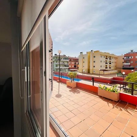 Terraza Del Sol Con Piscina En Apartamento *