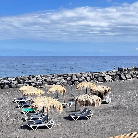 Terraza Del Sol Con Piscina En Apartamento Candelaria